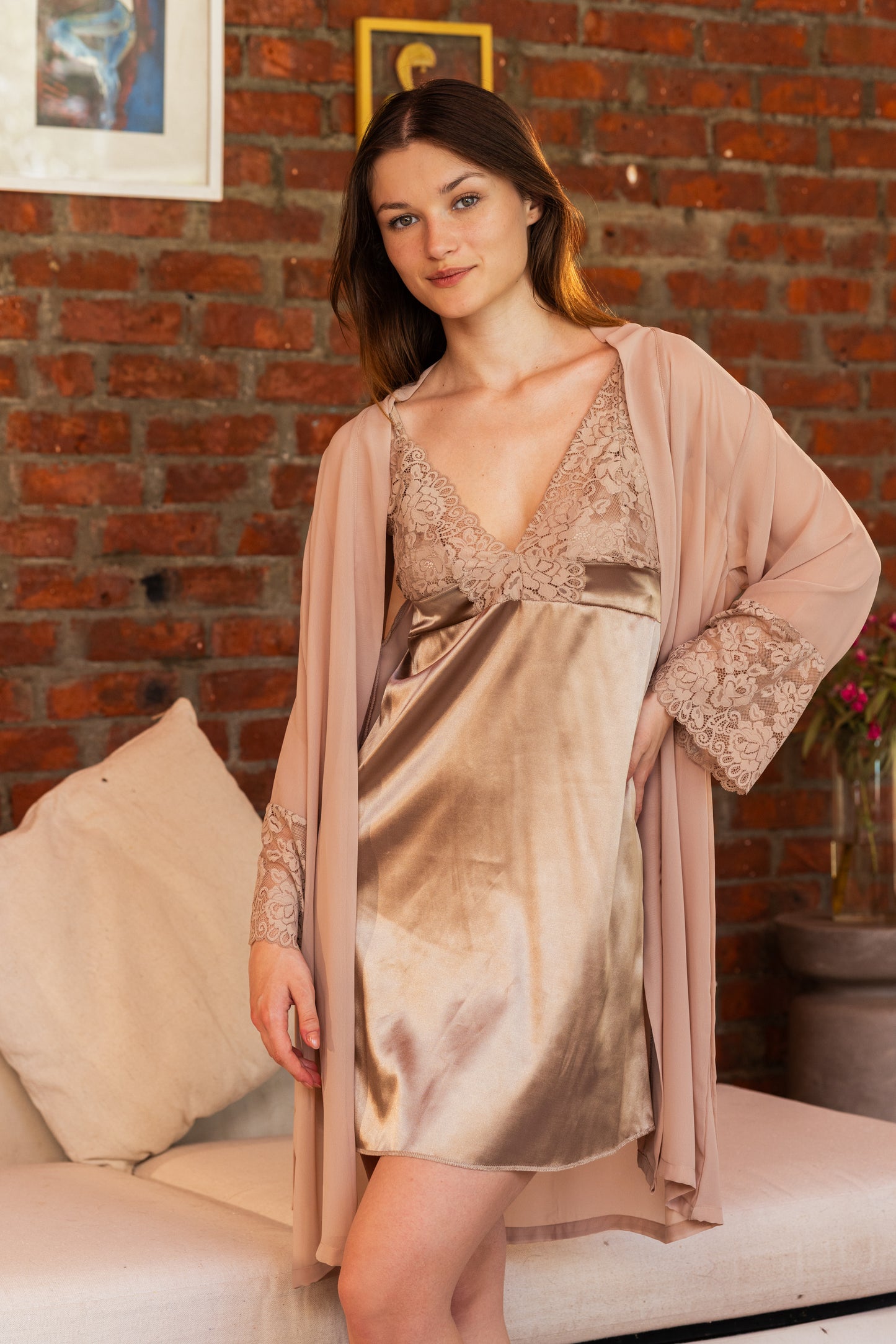 Short beige chiffon robe