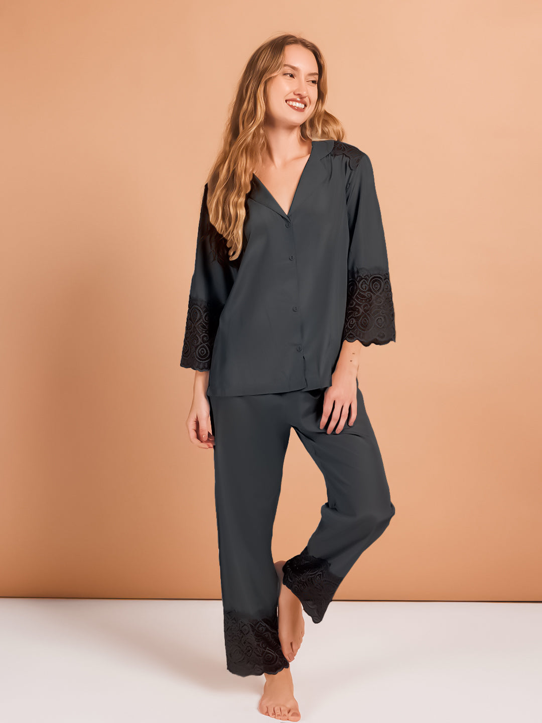 Classic pajama with lace shoulder, sky blue, cotton satin