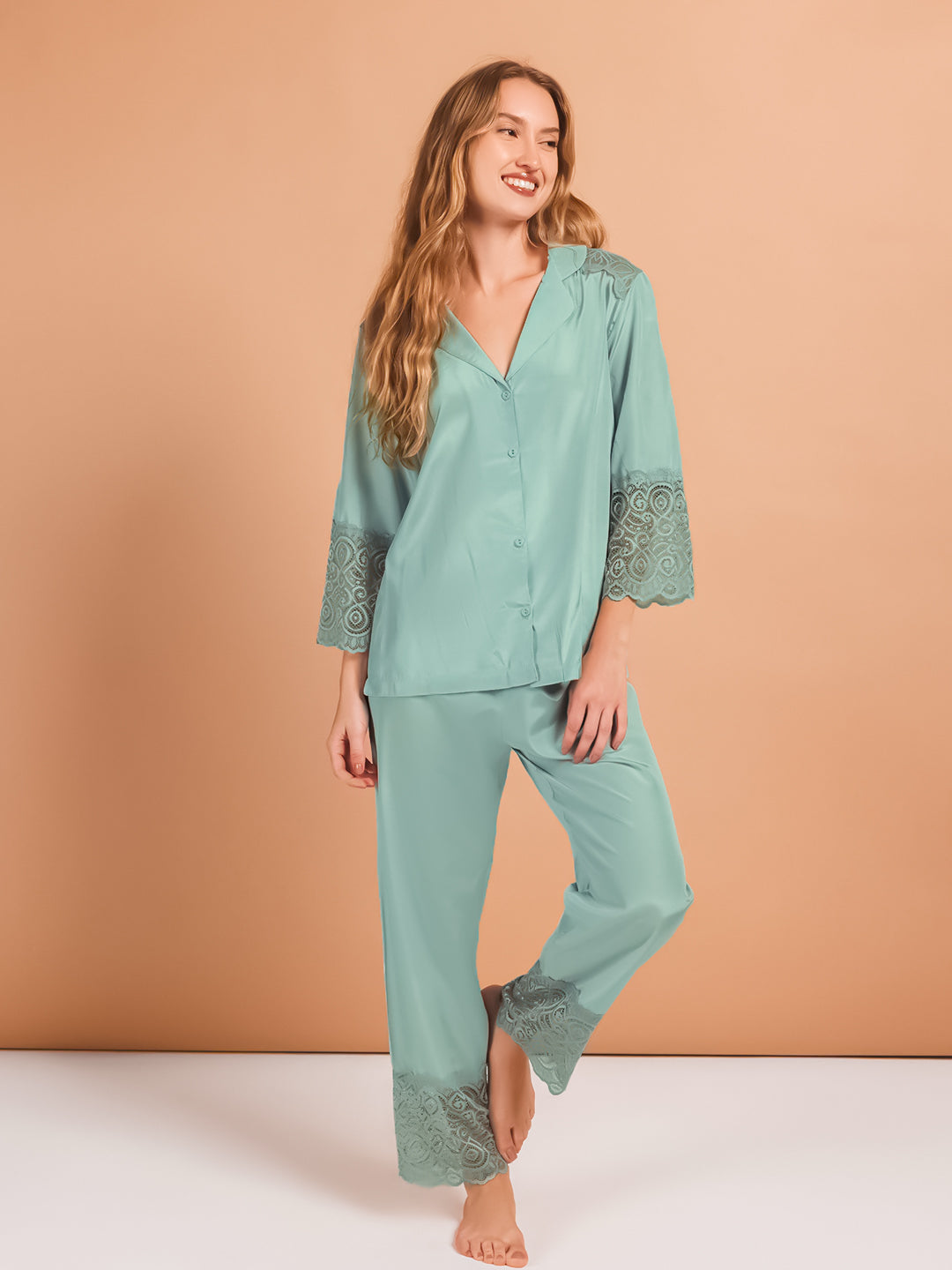 Classic pajama with lace shoulder, sky blue, cotton satin