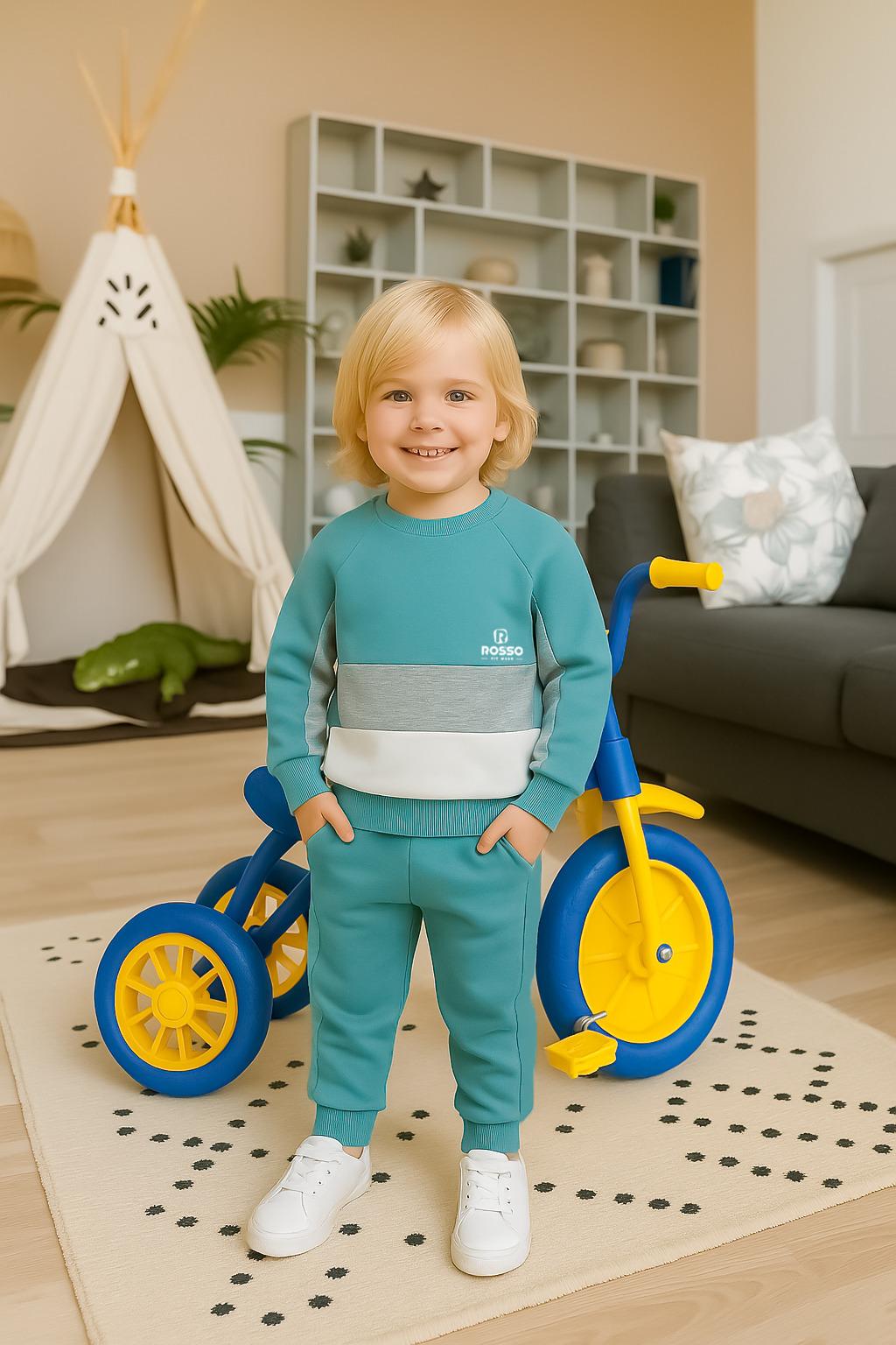 ✨ Boys’ Turquoise Tracksuit