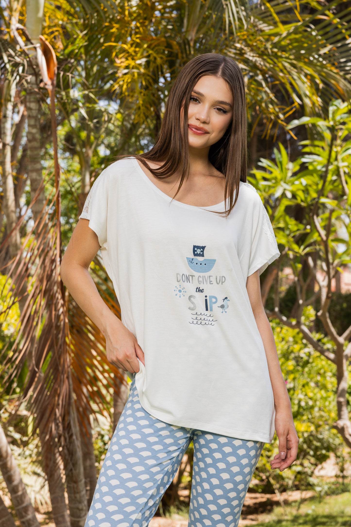 Printed top with leggings