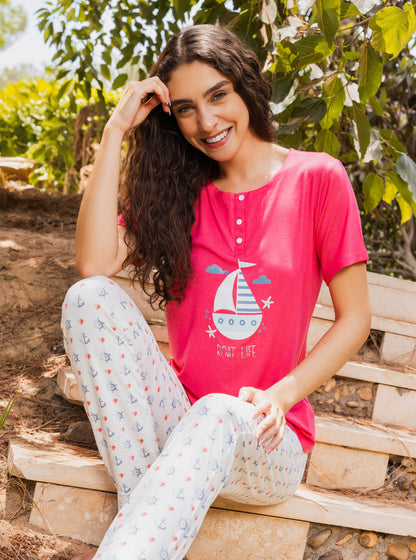 Printed top with waist and cuffed pants