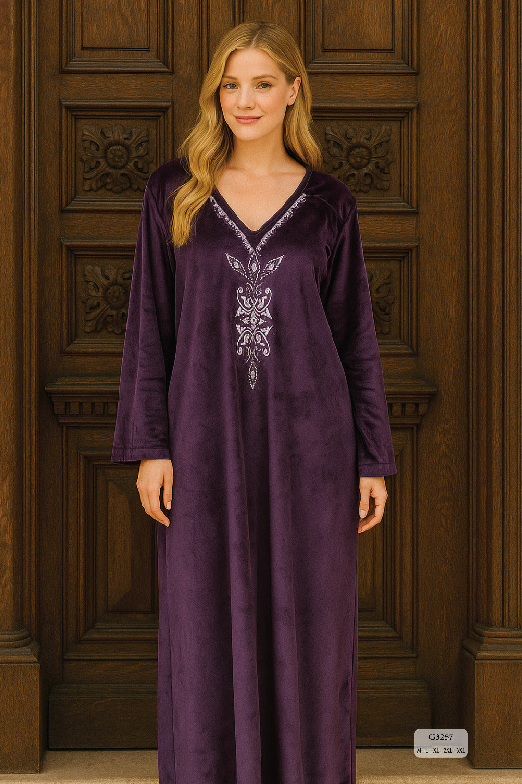 plain jalabiya featuring a gathered shoulder design and delicate