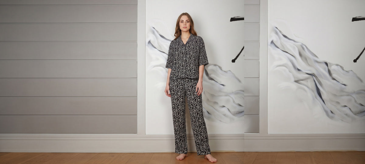 Black classic short sleeve pajama